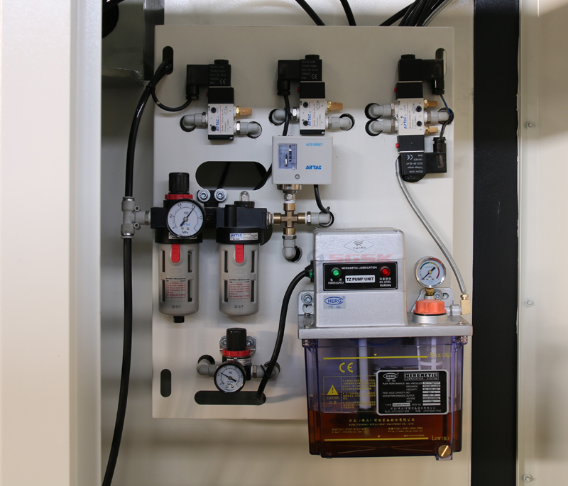 加工中心VMC650加工中心650數控立式加工中心數控銑床cnc加工中心